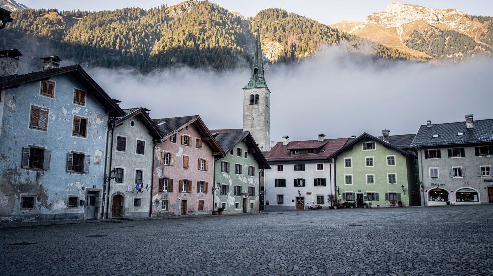 Hall in Tirol or Rattenberg: Which Old Town to Visit