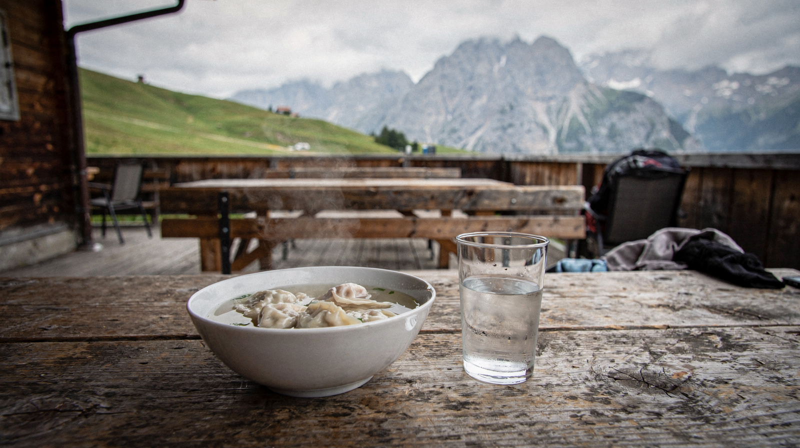 Mountain Hut Dining Above Innsbruck: What to Expect