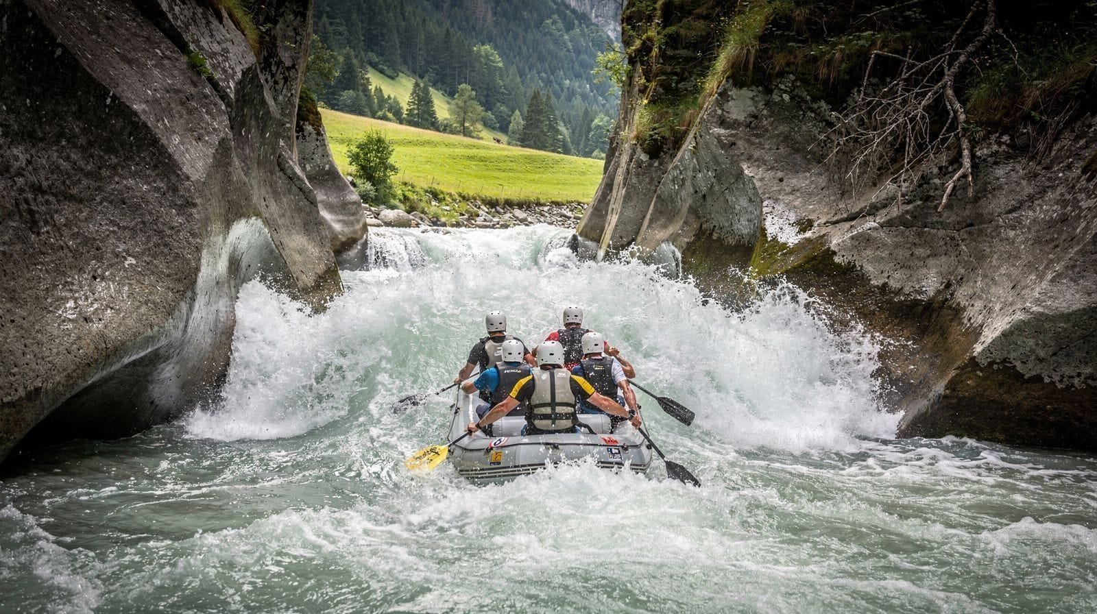 When to Go Rafting in Tyrol: The Real Season