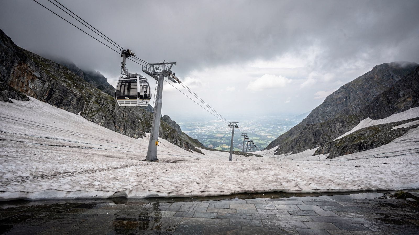 Top of Tyrol: What You See From the Stubai Glacier Platform